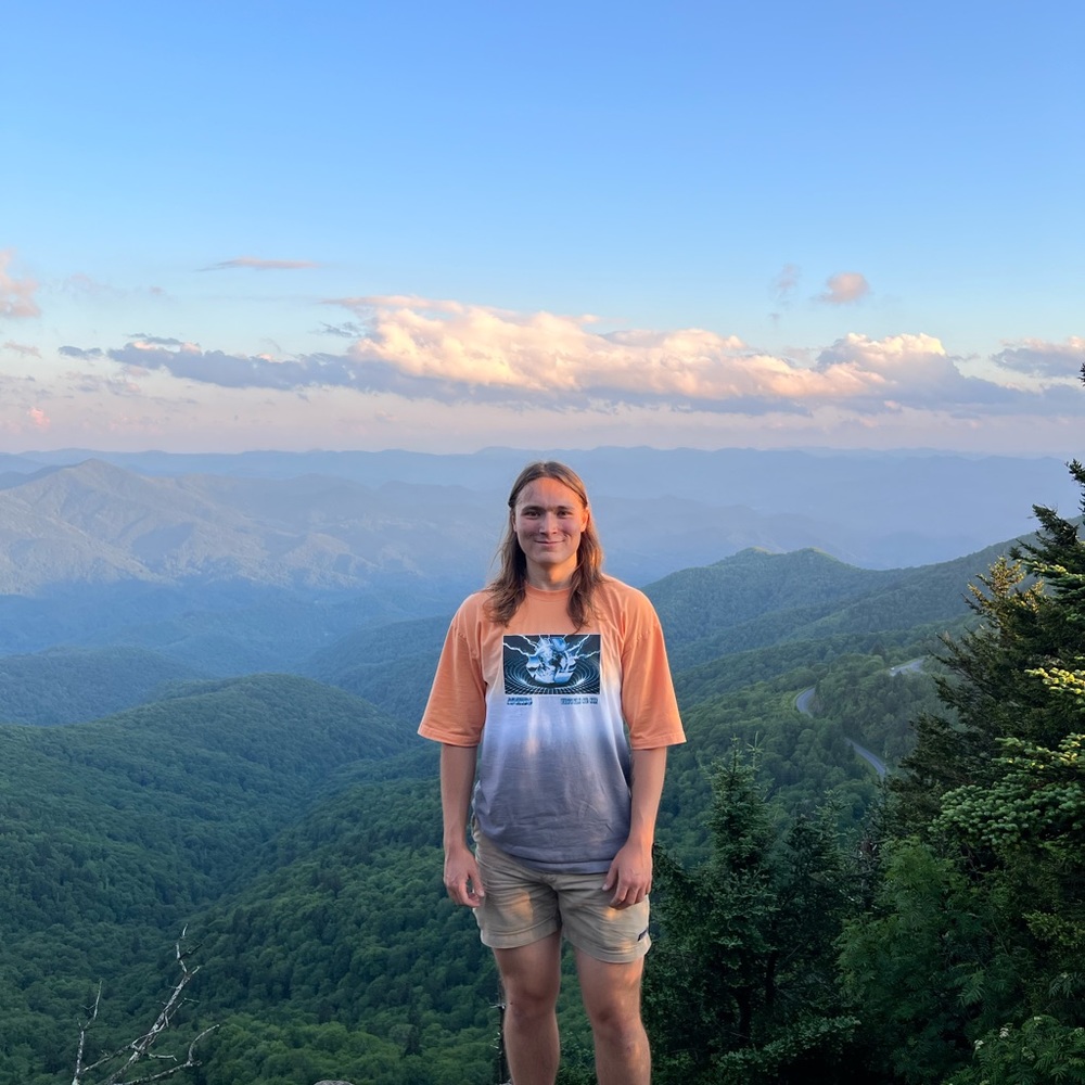 Meet your Posher, Thomas